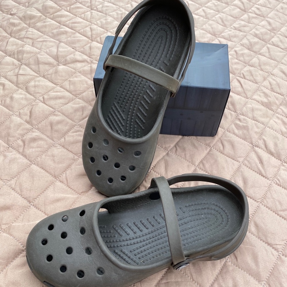 Crocs Mary Janes